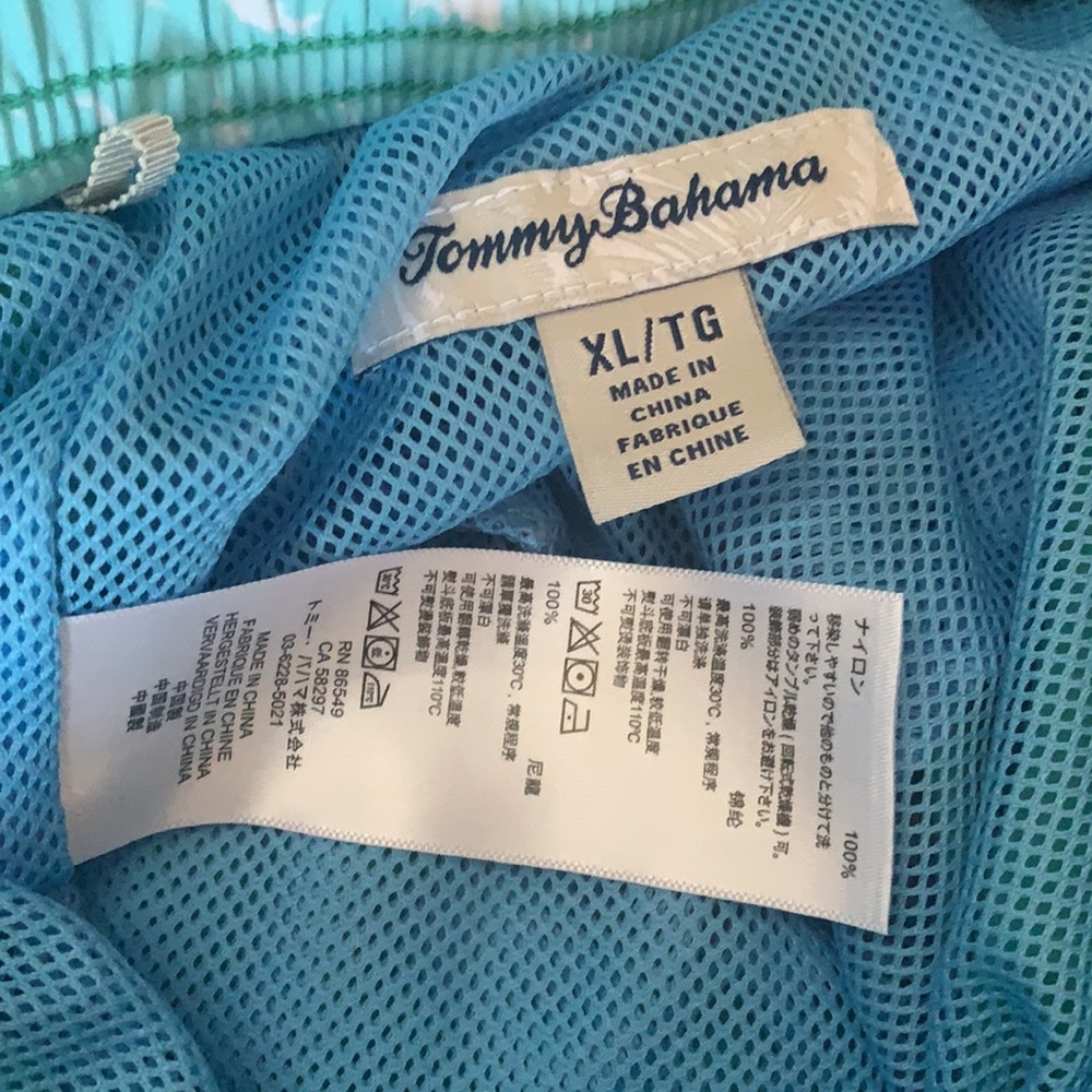Tommy Bahamas - Picture 3 of 8